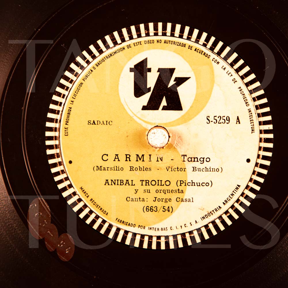 Carmín